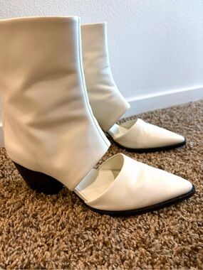 Matisse 100% Leather Women's White Pointed-Toe Cutout Ankle Boots